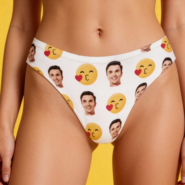 Majtki z Twoją Twarzą  – Sexy Figi – emotka całus