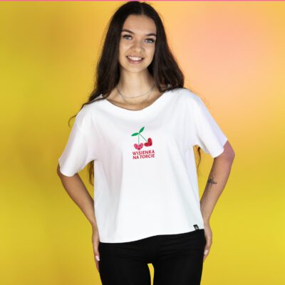 Koszulka oversize – wisienka na torcie